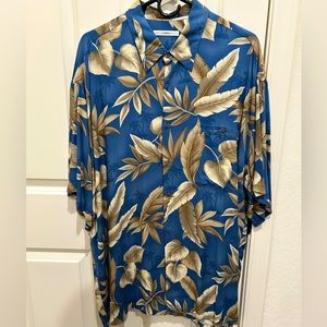 Moda Campia XL button up short sleeve shirt reminiscent of a Aloha shirt